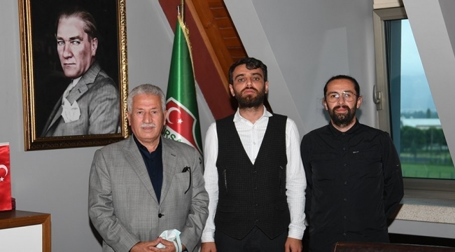 Bursaspor Kulübü, stadyum ve tesis çimlerini yeniden Muhittin İpek'e teslim etti