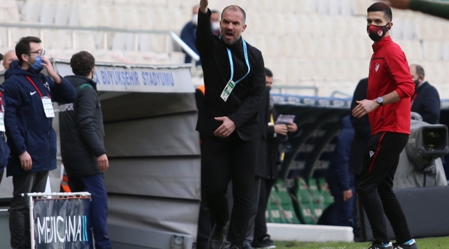 Bursaspor Teknik Direktörü Mustafa Er, bu sezon bir ilk yaşayabilir