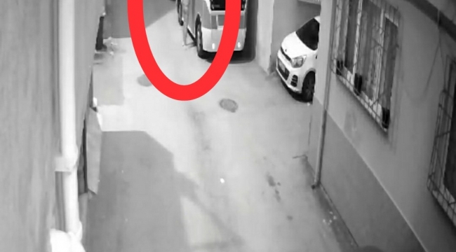 Fare deliğinden girdi, minibüsü soydu