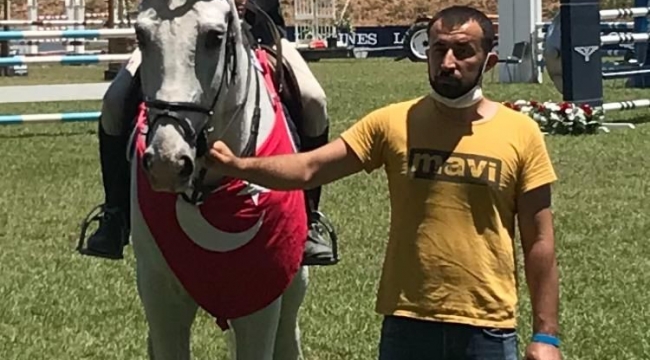 Genç binicinin büyük başarısı