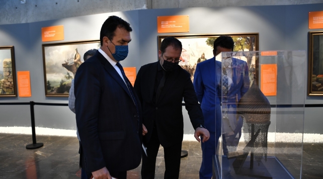 Osman Gazi'nin miğferi Fetih Müzesi'nde