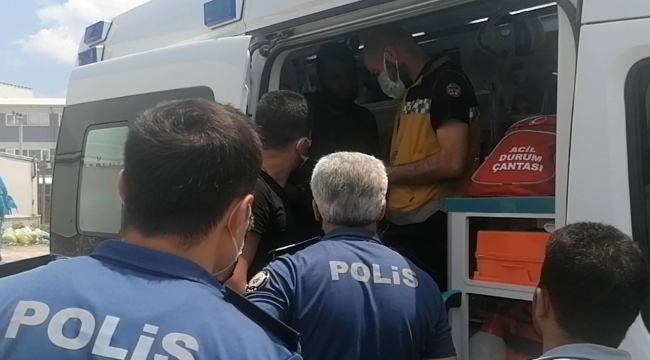 Tırın altında kalan tamirci ölümden döndü