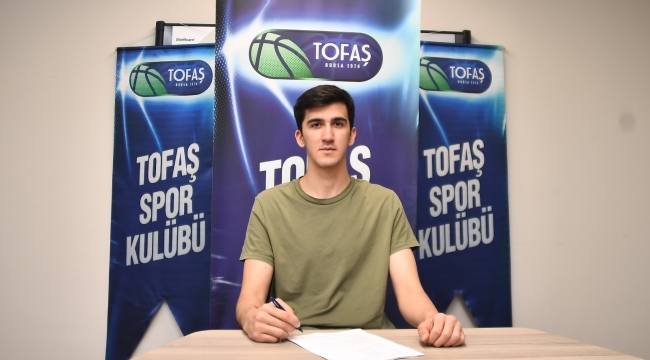 Tofaş, Bülent Hamza Çelik'le 5 yıllık profesyonel sözleşme imzaladı