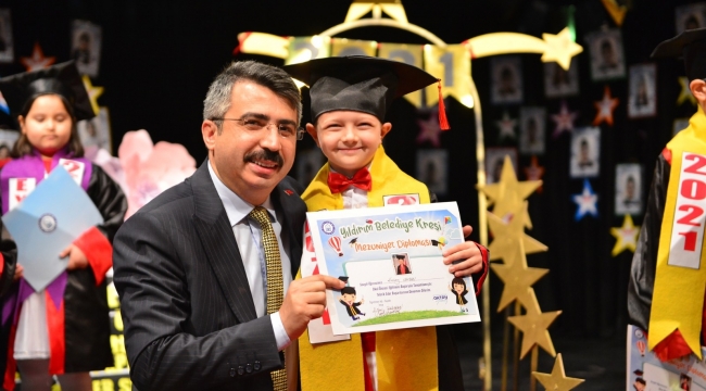 Yıldırımlı miniklerin mezuniyet heyecanı