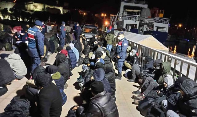 İzmir'de 5 göçmen kaçakçısı tutuklandı