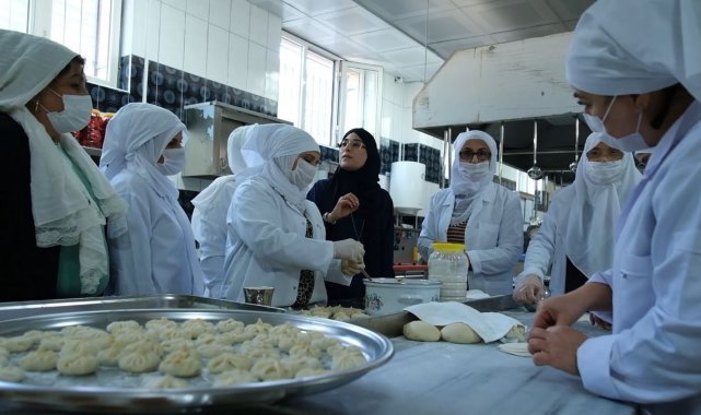 Tarım şehri Şanlıurfa'da kadınlar iş başında