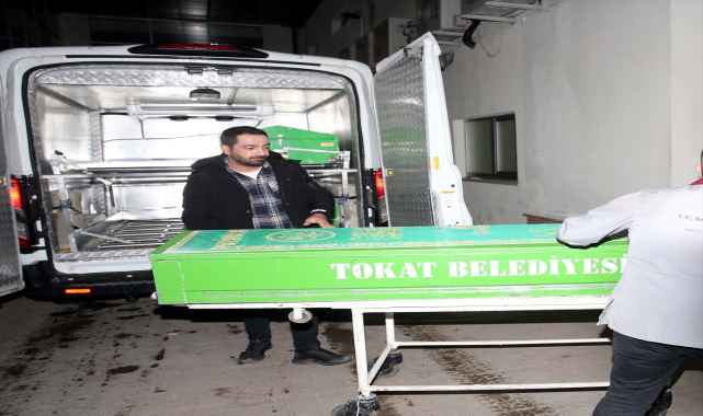 GÜNCELLEME 3 - Tokat'ta yolcu otobüsünün devrilmesi sonucu 1 kişi öldü, 15 kişi yaralandı