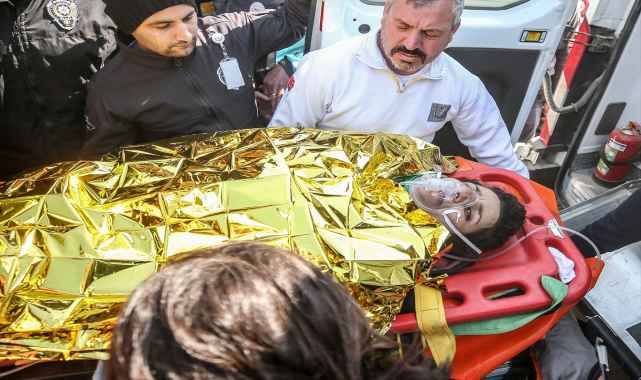 GÜNCELLEME - Hatay'da enkaz altından biri çocuk 3 kişi depremin 296. saatinde çıkarıldı