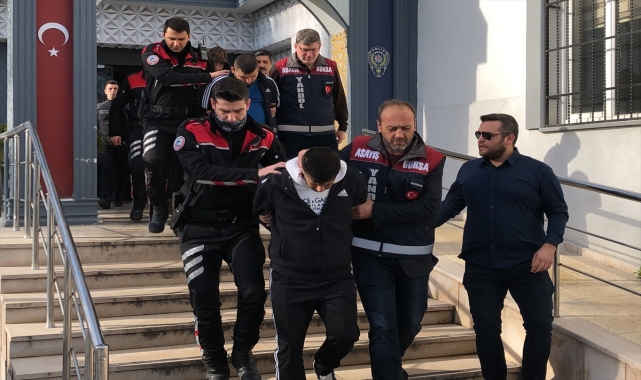 GÜNCELLEME - Kredisini kapatanları sigorta parasının iadesi bahanesiyle tuzağa düşüren şebeke çökertildi