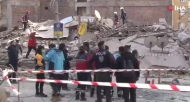 Malatya'da 5 katlı bina çöktü