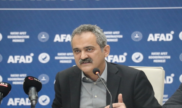 Milli Savunma Bakanı Akar, Hatay Afet Koordinasyon Merkezi'nde konuştu: