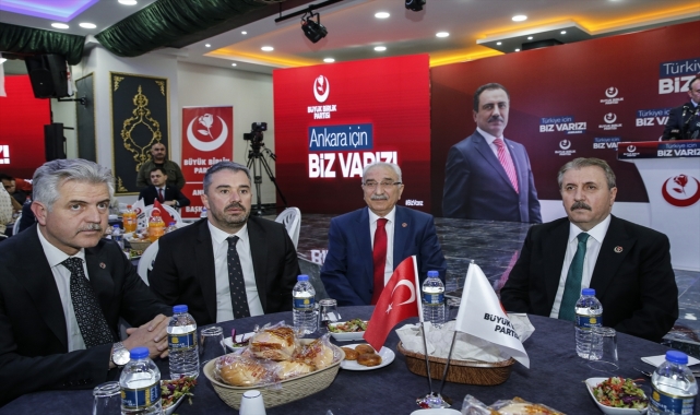 BBP Genel Başkanı Destici, partisinin Ankara İl Başkanlığınca düzenlenen iftar programına katıldı