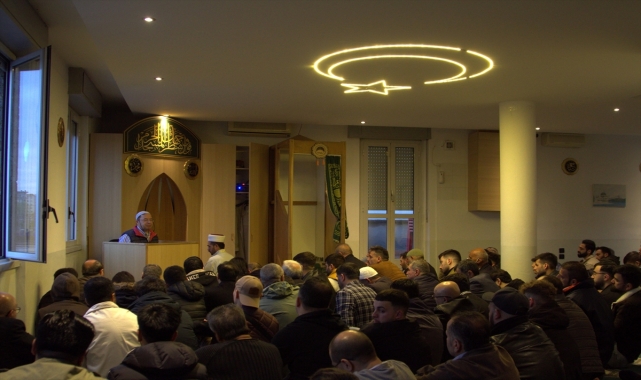 İtalya ve Malta'da bayram namazı kılındı