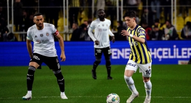 Kadıköy'de unutulmaz gece! Beşiktaş, 10 kişiyle Fenerbahçe'yi devirdi