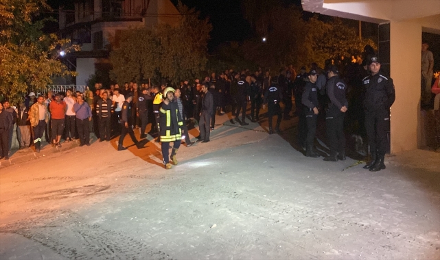 Mersin'de yangında hayatını kaybeden iki kardeşin cenazesi defnedildi