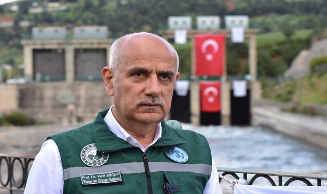 Tarım ve Orman Bakanı Kirişci, tarım arazilerine su verme töreninde konuştu: