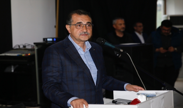 Bakan Fatih Dönmez, Eskişehir'de işçilere hitap etti: