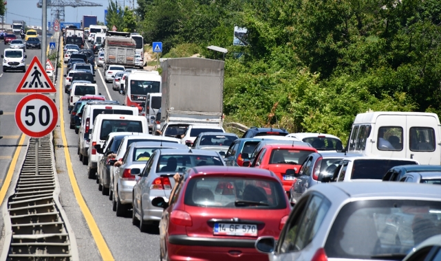 Kurban Bayramı tatilinde Bolu Dağı Tüneli'nden 1 milyondan fazla araç geçti