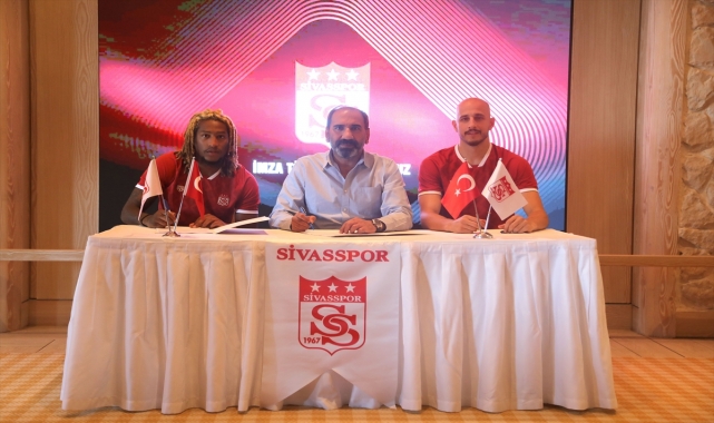 Sivasspor, Rodrigues ve Erhan Erentürk'ü transfer etti