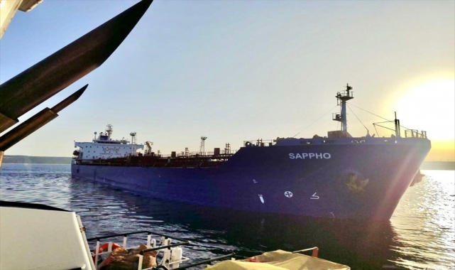 GÜNCELLEME - Çanakkale Boğazı güney-kuzey yönünde yeniden trafiğe açıldı