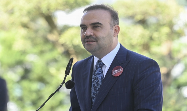 Bakan Kacır, Cube Ümraniye'nin açılışında konuştu: