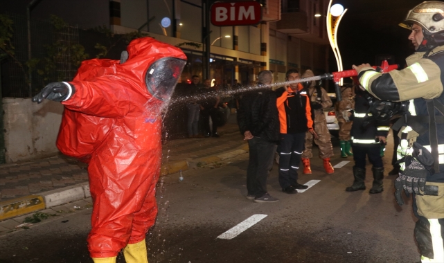 GÜNCELLEME - Kocaeli bir dükkanda meydana gelen patlama hasara neden oldu