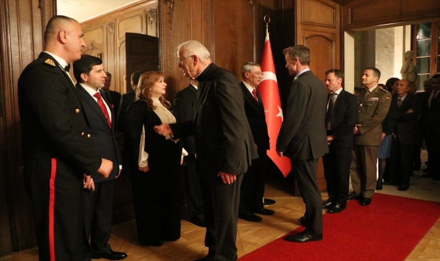 Paris'te, Türkiye Cumhuriyeti'nin 100. yılı dolayısıyla resepsiyon verildi