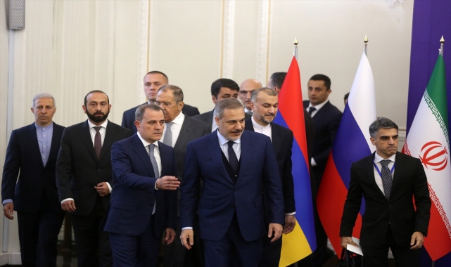 Tahran’da, 3+3 formatında Güney Kafkasya Toplantısı düzenlendi
