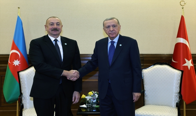 Cumhurbaşkanı Erdoğan, Azerbaycan Cumhurbaşkanı Aliyev ile görüştü