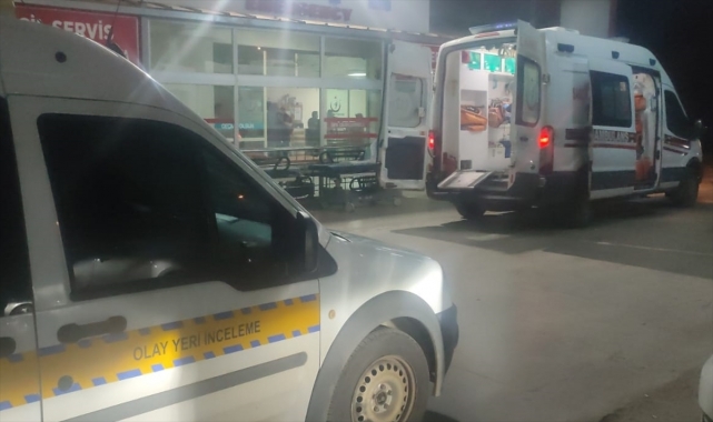 GÜNCELLEME - Adana'da kavgada bıçakla yaralanan genç hastanede öldü