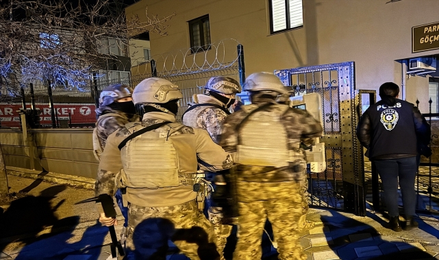 GÜNCELLEME - Mersin'de yasa dışı bahis operasyonunda 16 şüpheli yakalandı