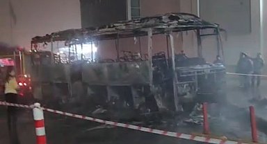 Otobüs alev topuna döndü