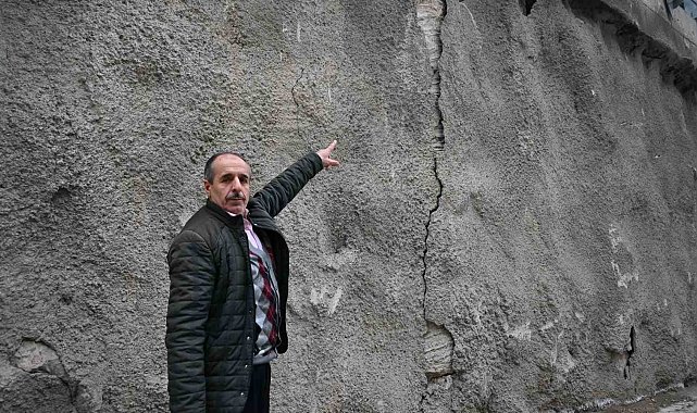 Alt geçidin beton bloklarındaki ayrılmalar tehlike oluşturuyor