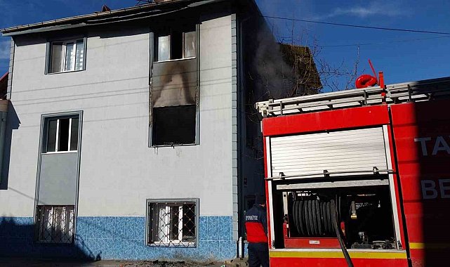 Tavşanlı'da korkutan bina yangını