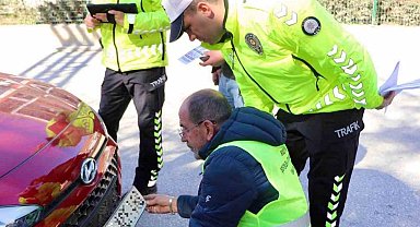 Bilecik'te standart dışı plakalara yönelik denetim