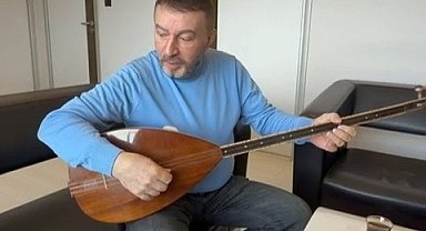 "Uzaylı Mustafa", Samsun'un güzelliğine türkü yaktı