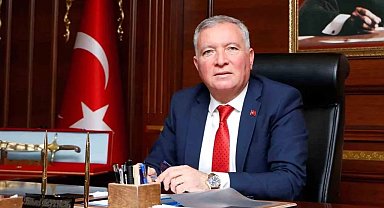 Başkan Kepenek: "Geleceğin mimarı çocuklarımızın bayramı kutlu olsun"