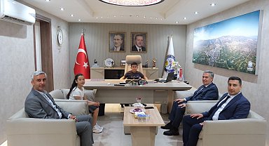 Buharkent'te başkanlık koltuğu değişti