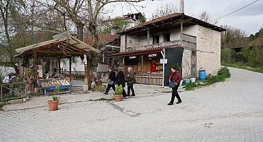 Burdurlu turistler Çameli'nin doğal güzelliklerine hayran kaldı