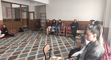 Diyadin'de öğretmenlerle eğitim toplantısı yapıldı