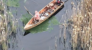 Eber Gölü'nde kaçak avlanan 4 kişi dron ile tespit edildi