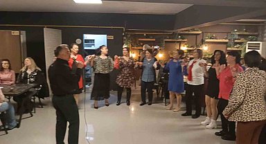 Eskişehir'de kadın zeybeklerin 'Meşk Gecesi' güzel geçti