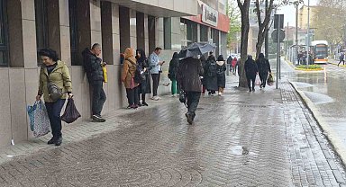 Eskişehir'de sağanak yağış etkili oldu