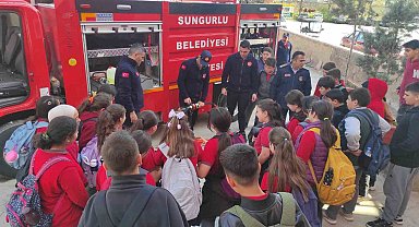 İtfaiye ekiplerinden öğrencilere eğitim