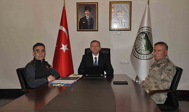 Kars'ta güvenlik zirvesi: 150 operasyon, 90 hesaba erişim engeli