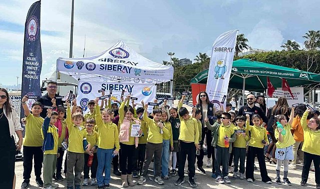 Mersin'de SİBERAY ile binlerce kişiye güvenli internet eğitimi