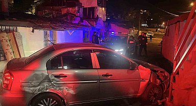 Polisten kaçarken evin merdiven korkuluklarına çarptı