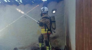 Reyhanlı'da müstakil ev yandı