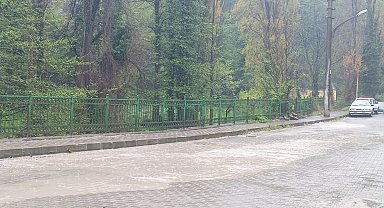 Zonguldak'ta sağanak yağışla birlikte göle döndü