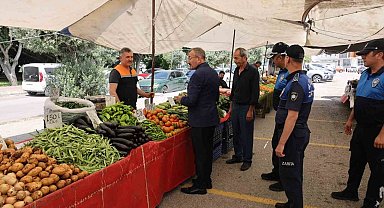 Akdeniz zabıtasından pazarlarda sıkı denetim